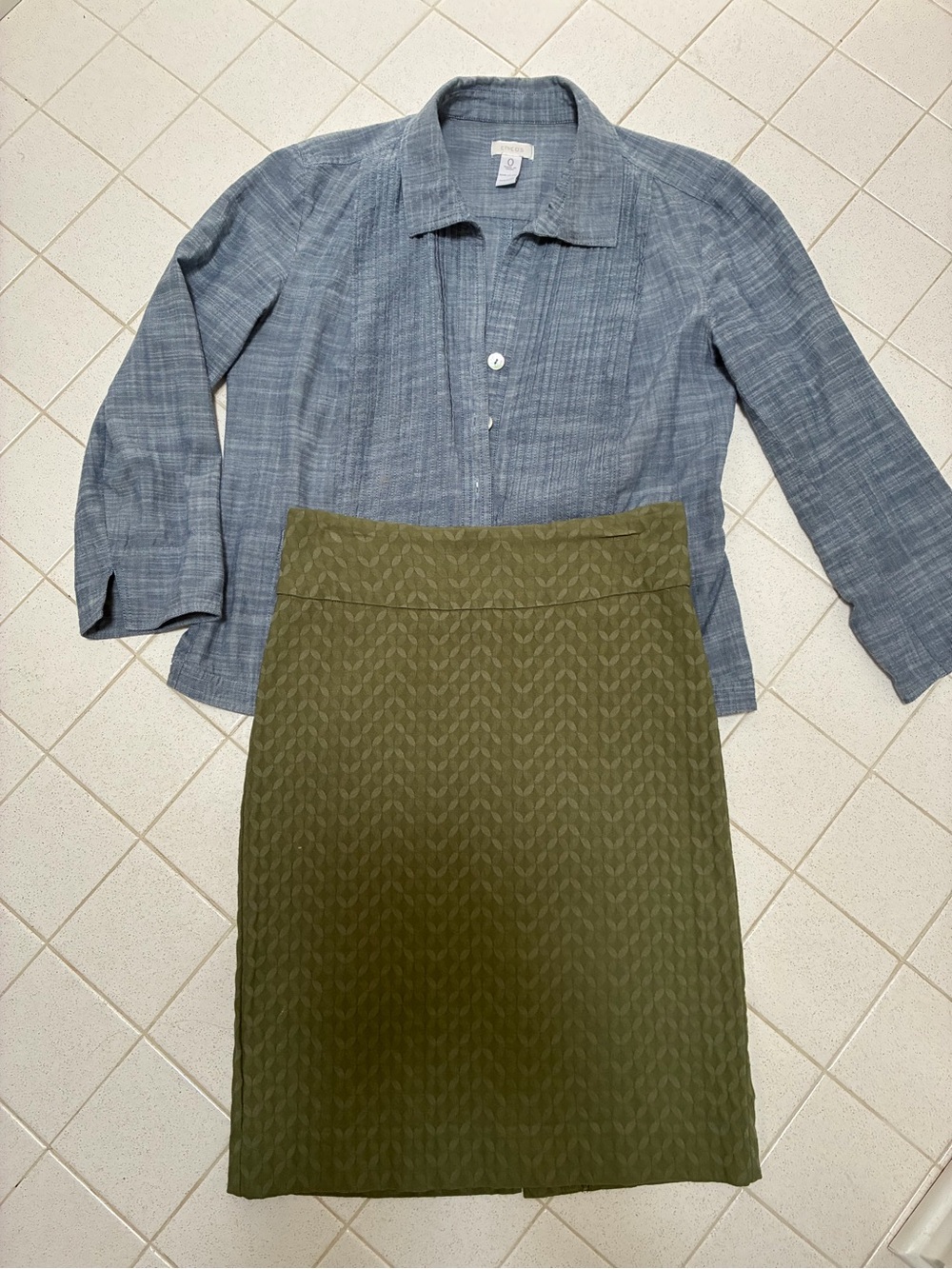 Margaret M Olive Green Textured Pencil Skirt